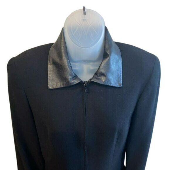 Womens Black Wool Blazer W/ Leather Collar & Cuffs Size M - Picture 5 of 7
